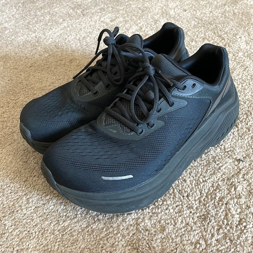 Altra MEN'S VIA OLYMPUS 2
Color: Black 
Size: 8.5